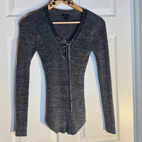 Womens Rue 21 Heather Gray Long Lace Up Ribbed Henley Top Shirt Large - Picture 8 of 8